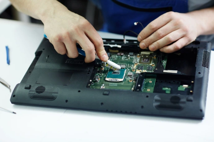 Actualización y reparación de computadoras 